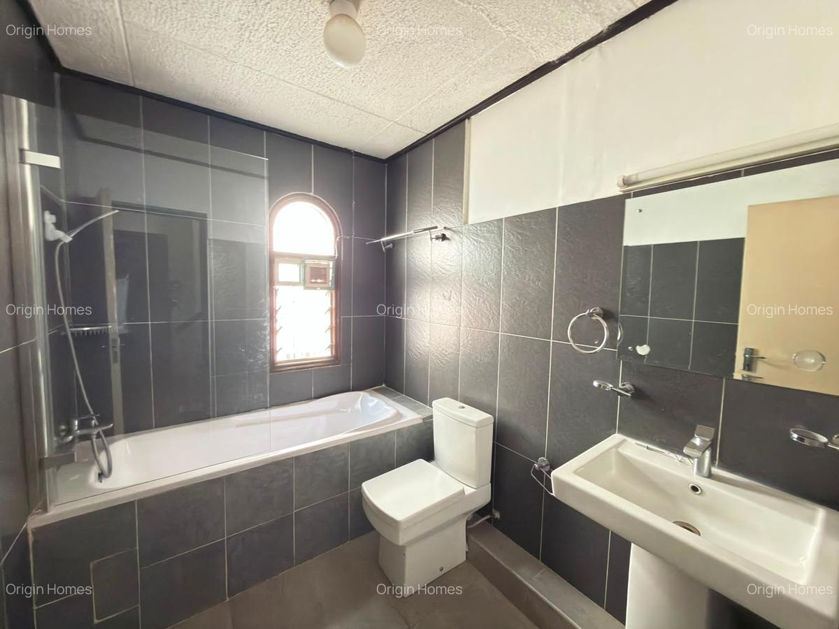 4 Bed Townhouse with En Suite at Kileleshwa - 11