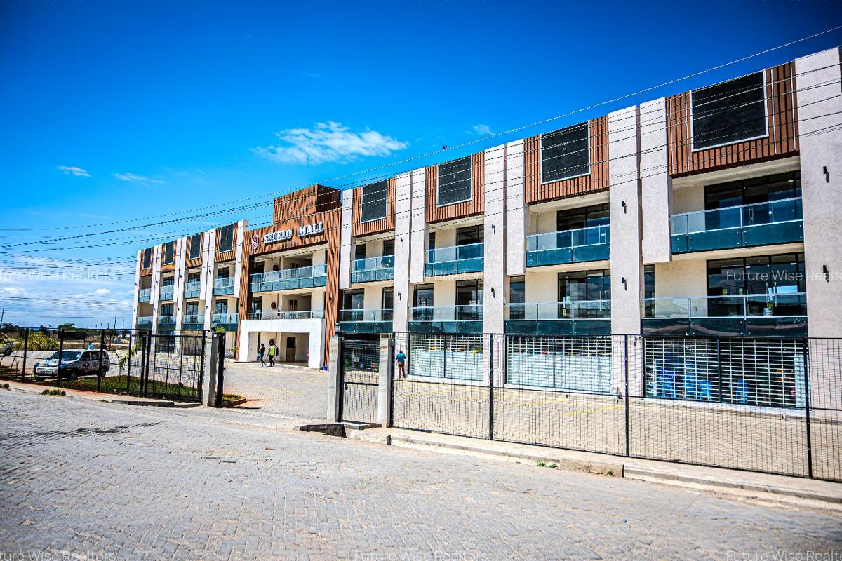 Commercial Property with Parking in Kitengela - 5