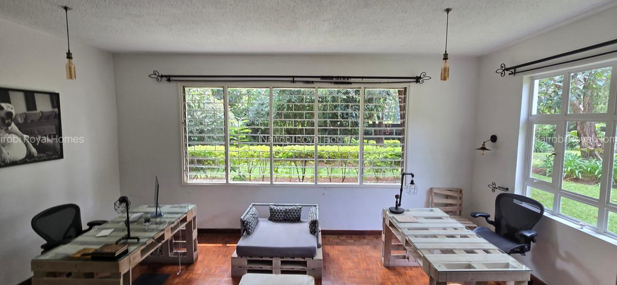 4 Bed House with En Suite at Loresho Road - 9