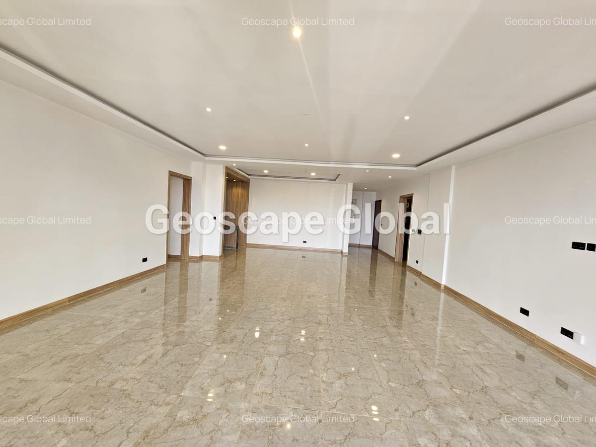 4 Bed Apartment with En Suite in Spring Valley - 5