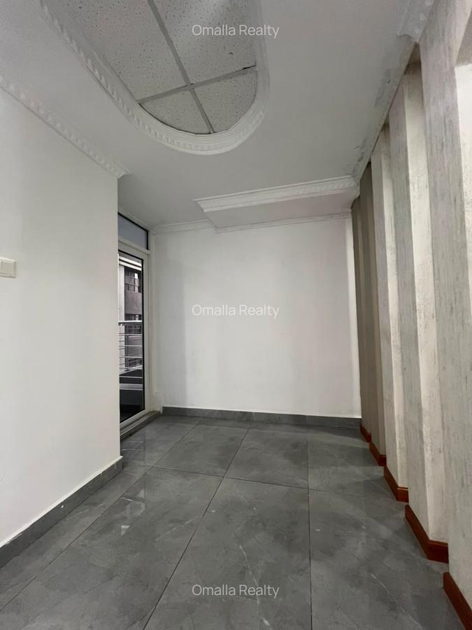 1,230 ft² Commercial Property with Service Charge Included in Westlands Area - 2