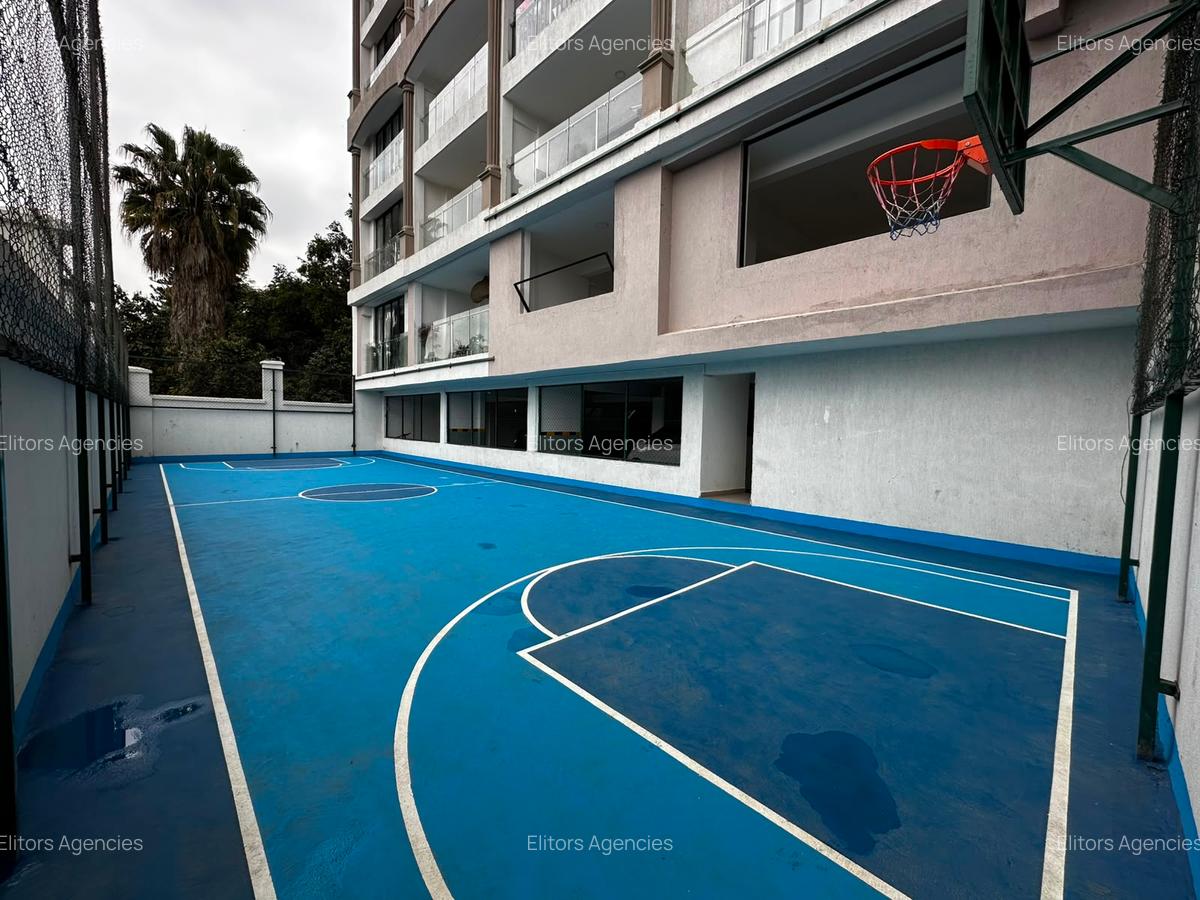 3 Bed Apartment with En Suite at 6Th Parklands Avenue - 16