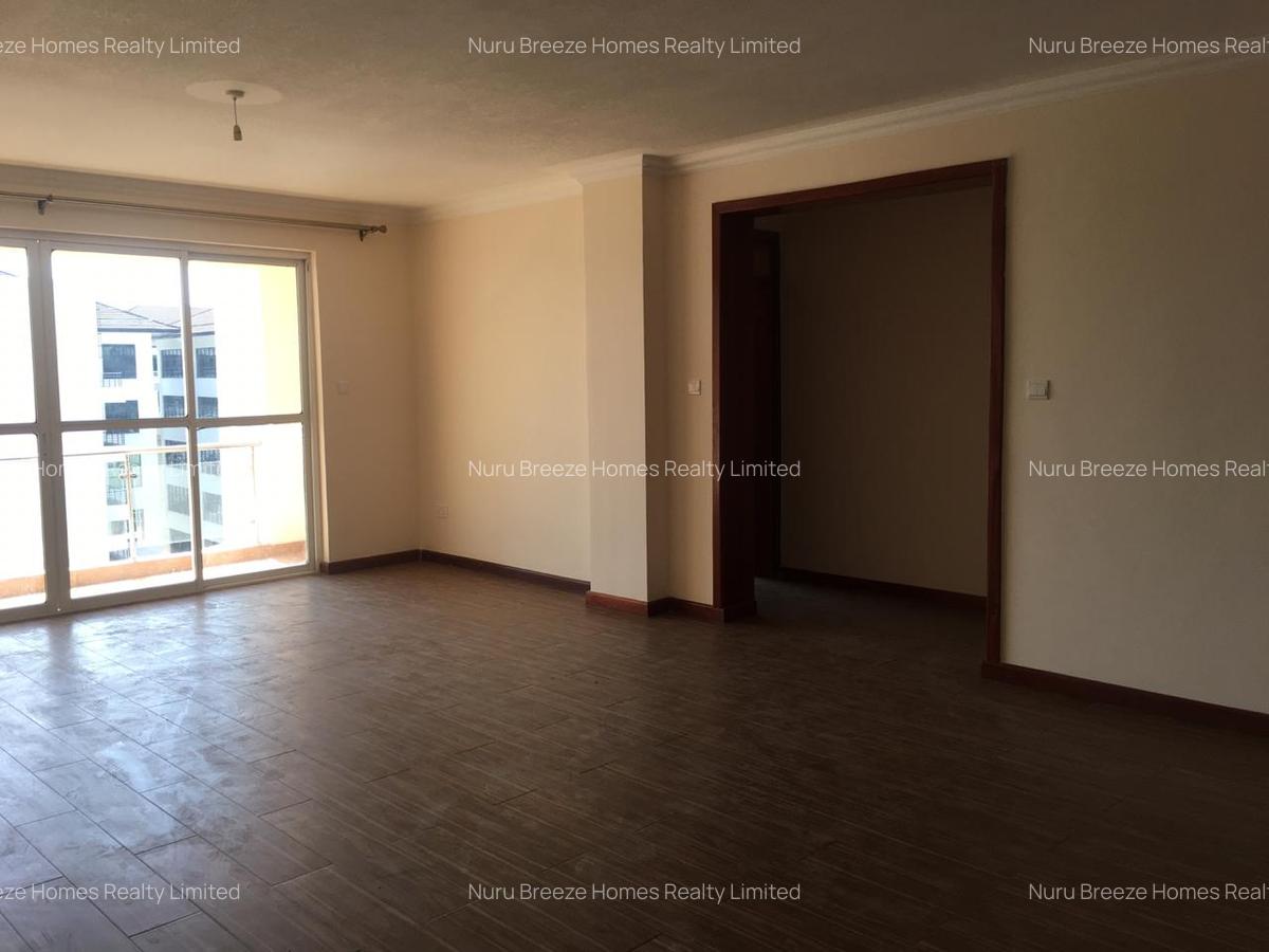 3 Bed Apartment with En Suite in Riverside - 8