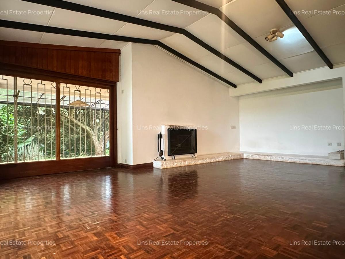 4 Bed House with En Suite in Kitisuru - 5