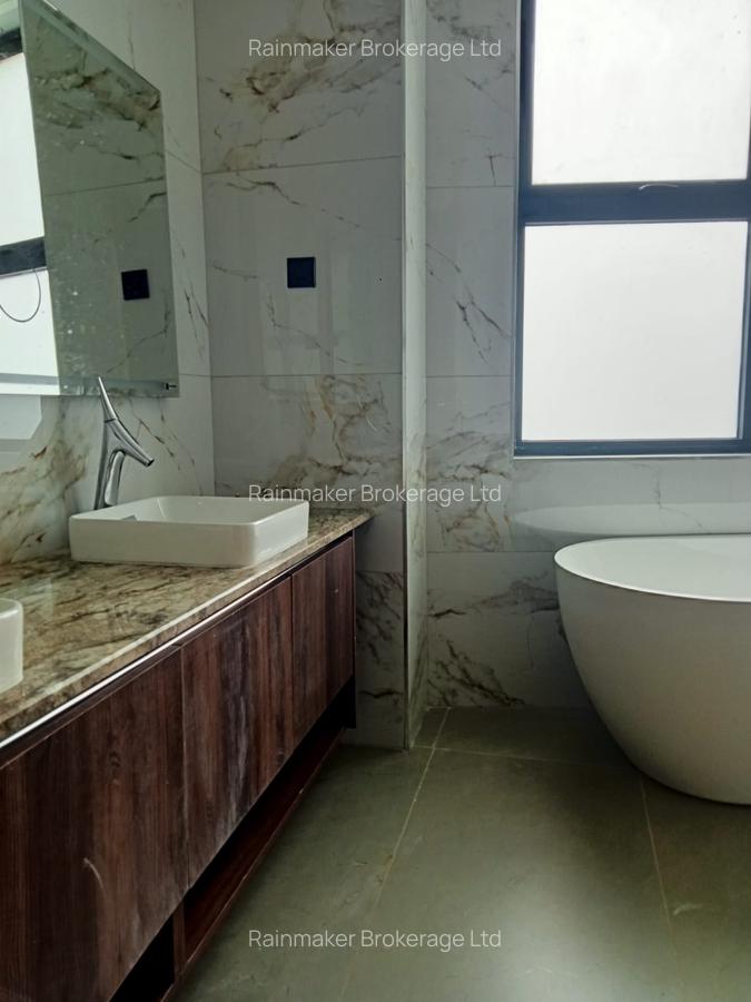 Serviced 4 Bed Apartment with En Suite in Riverside - 7