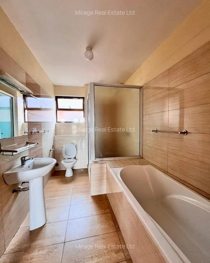 3 Bed Apartment with En Suite in Kilimani - 2
