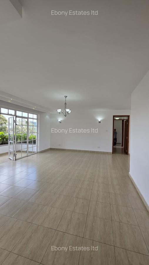 3 Bed Apartment with En Suite in Lavington - 8