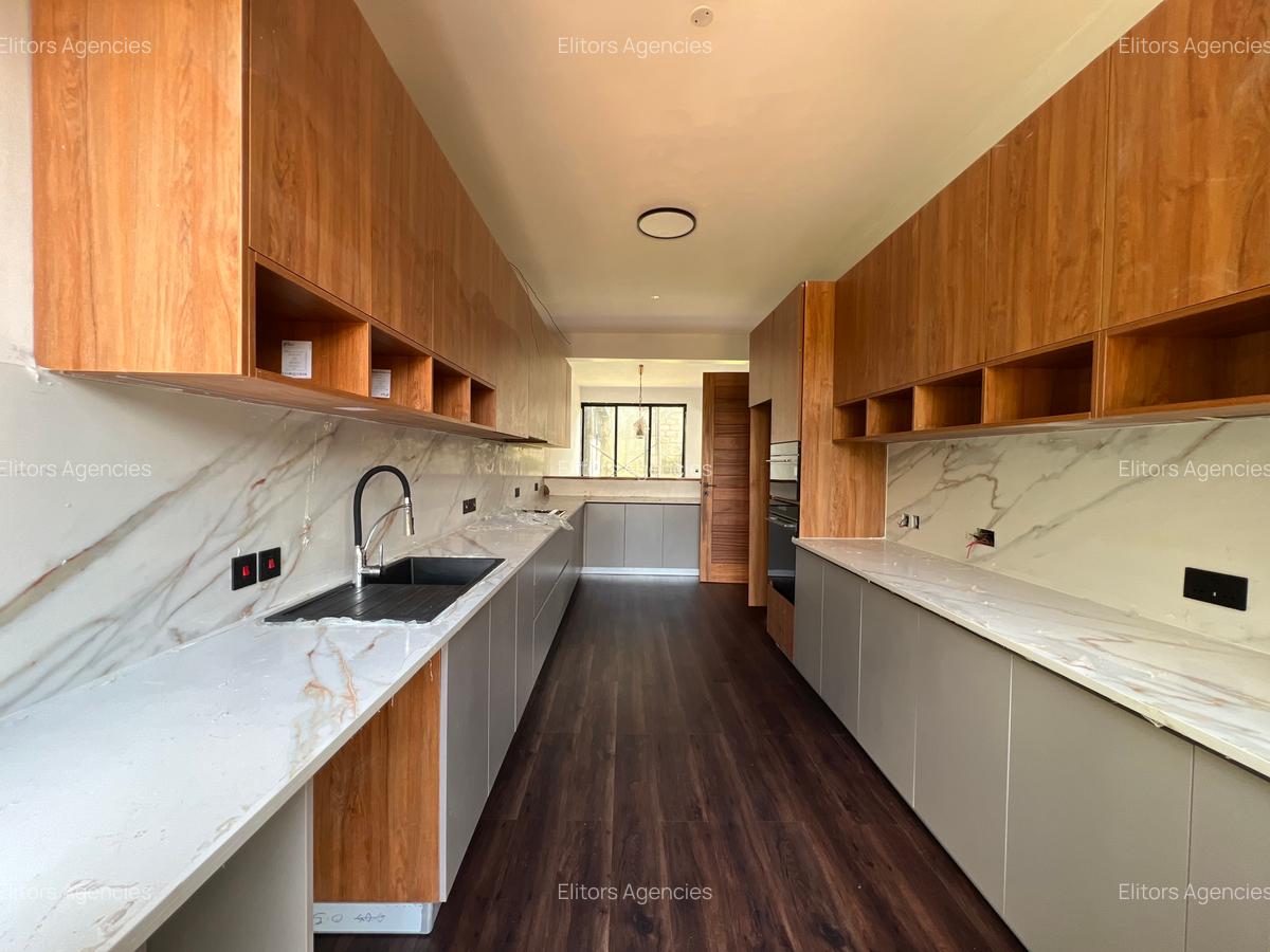 4 Bed Townhouse with En Suite at Kirawa Road - 4