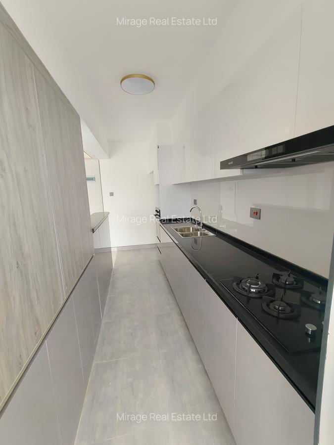 3 Bed Apartment with Swimming Pool in Kilimani - 12