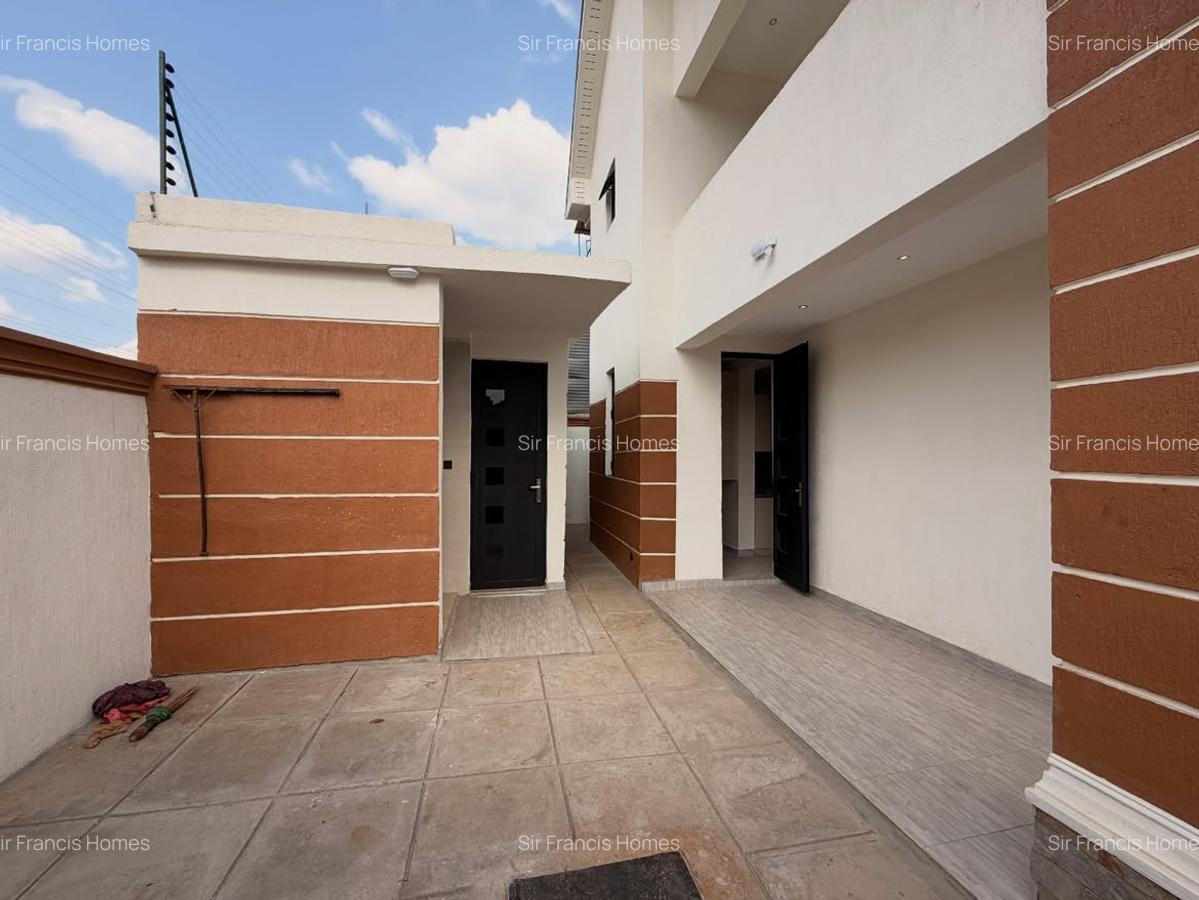 4 Bed House with En Suite at Membley - 16