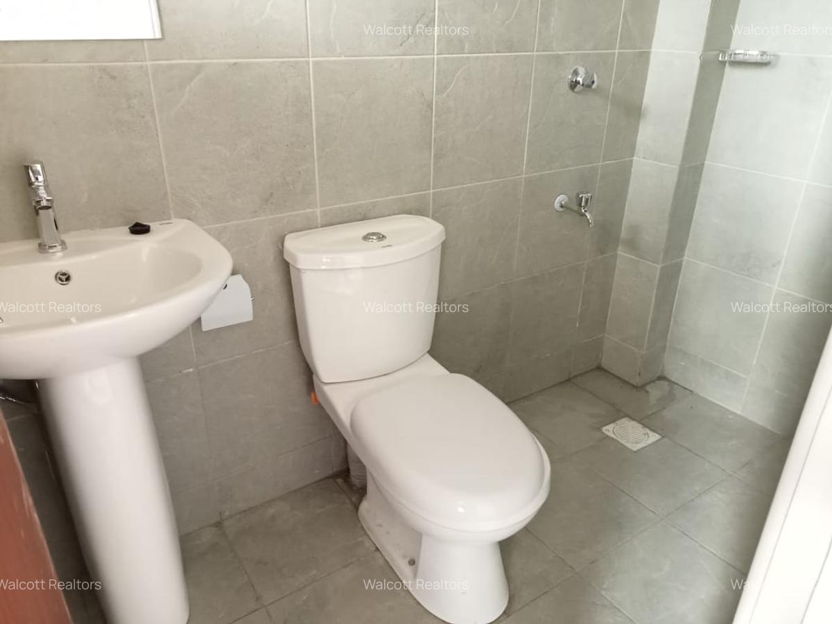 2 Bed Apartment with En Suite in Naivasha Road - 18