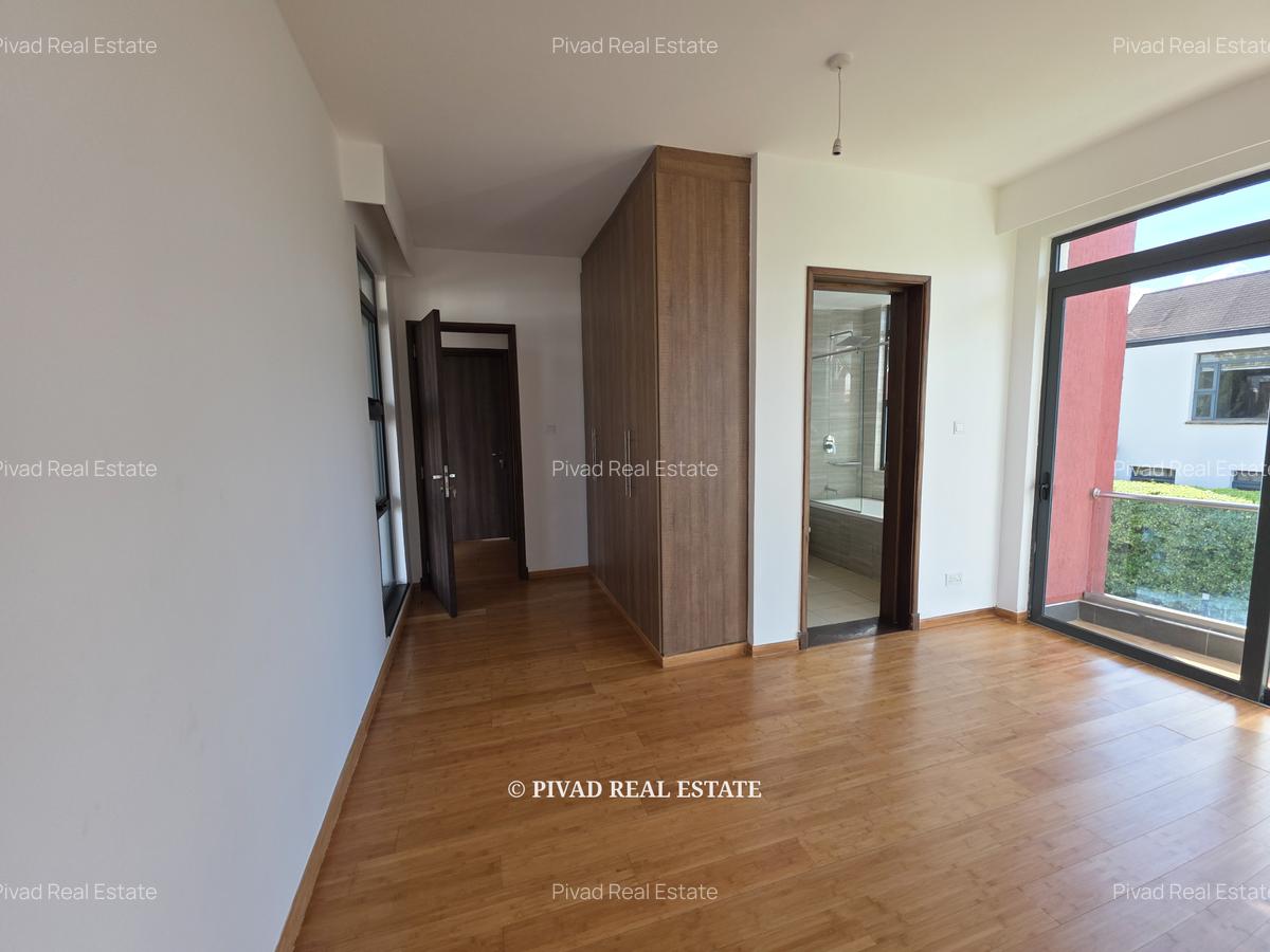 4 Bed House with Staff Quarters in Garden Estate - 11