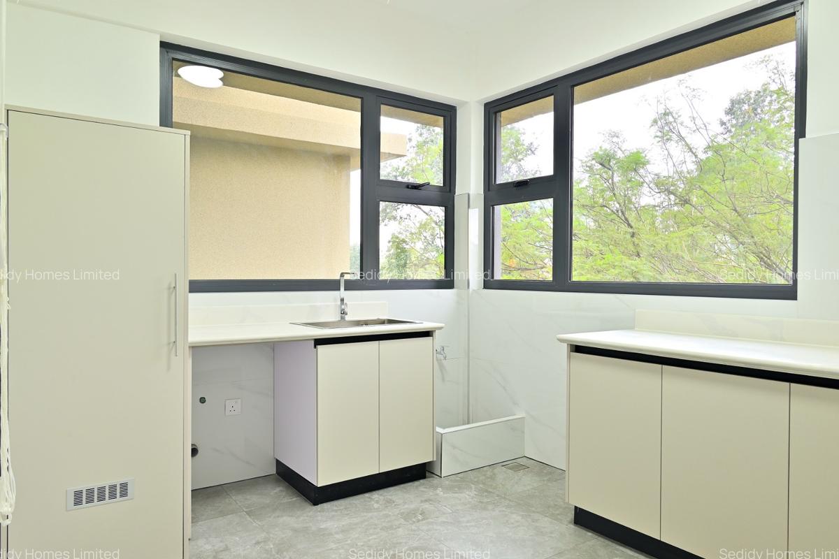 3 Bed Apartment with En Suite in Westlands Area - 6
