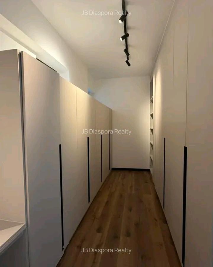 3 Bed Apartment with En Suite in Westlands Area - 5