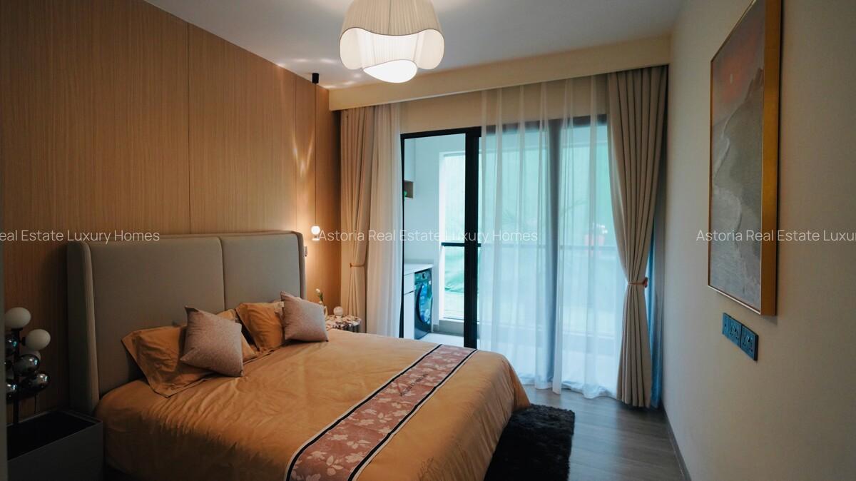 2 Bed Apartment with En Suite at 2026-262 - 9