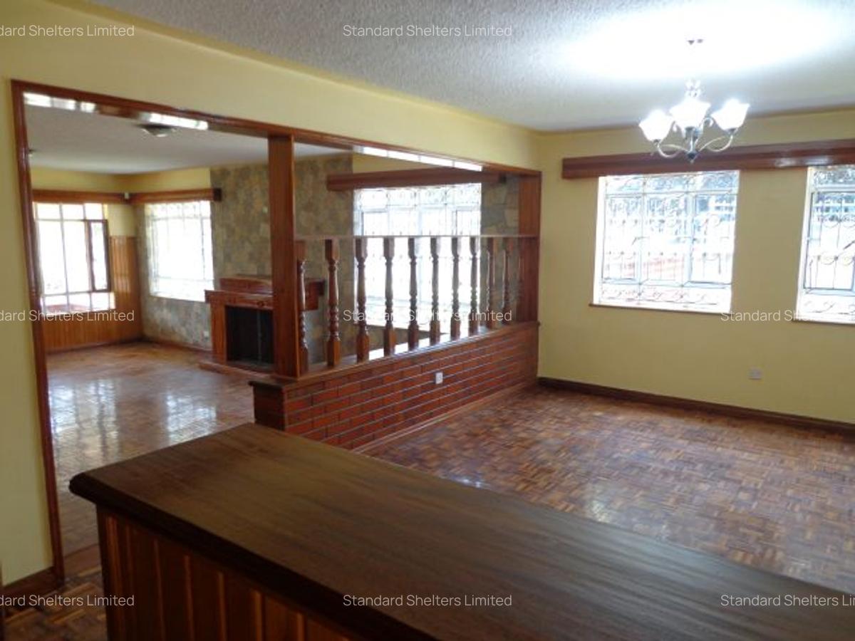 6 Bed House with En Suite in Nyari - 16