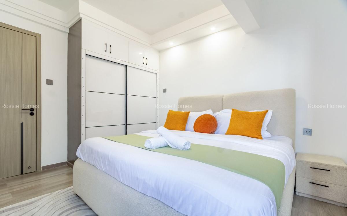 Serviced 2 Bed Apartment with En Suite in Kilimani - 18