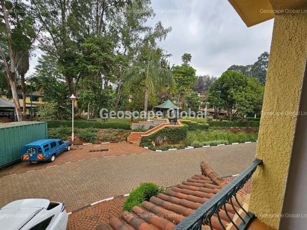 3 Bed Townhouse with En Suite in Spring Valley - 13