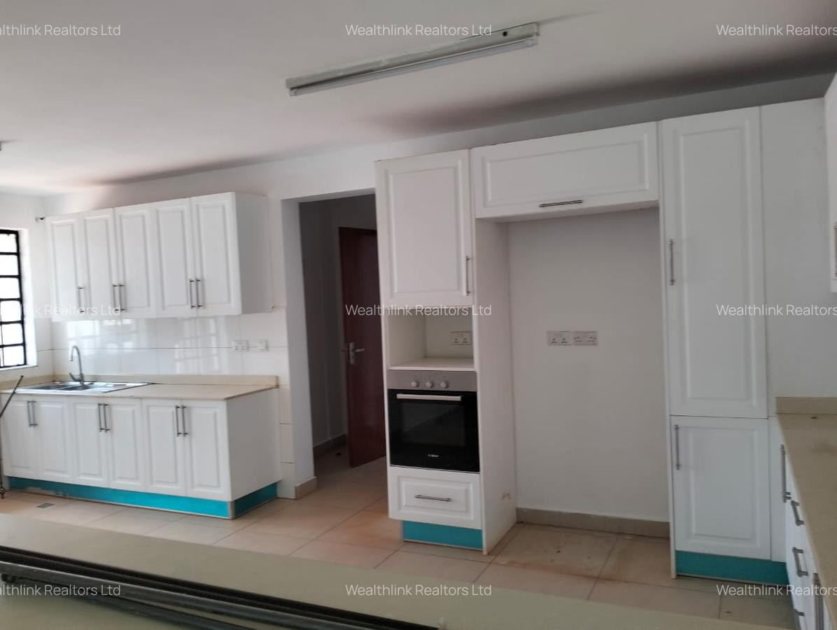 4 Bed Townhouse with En Suite at Kitisuru - 17