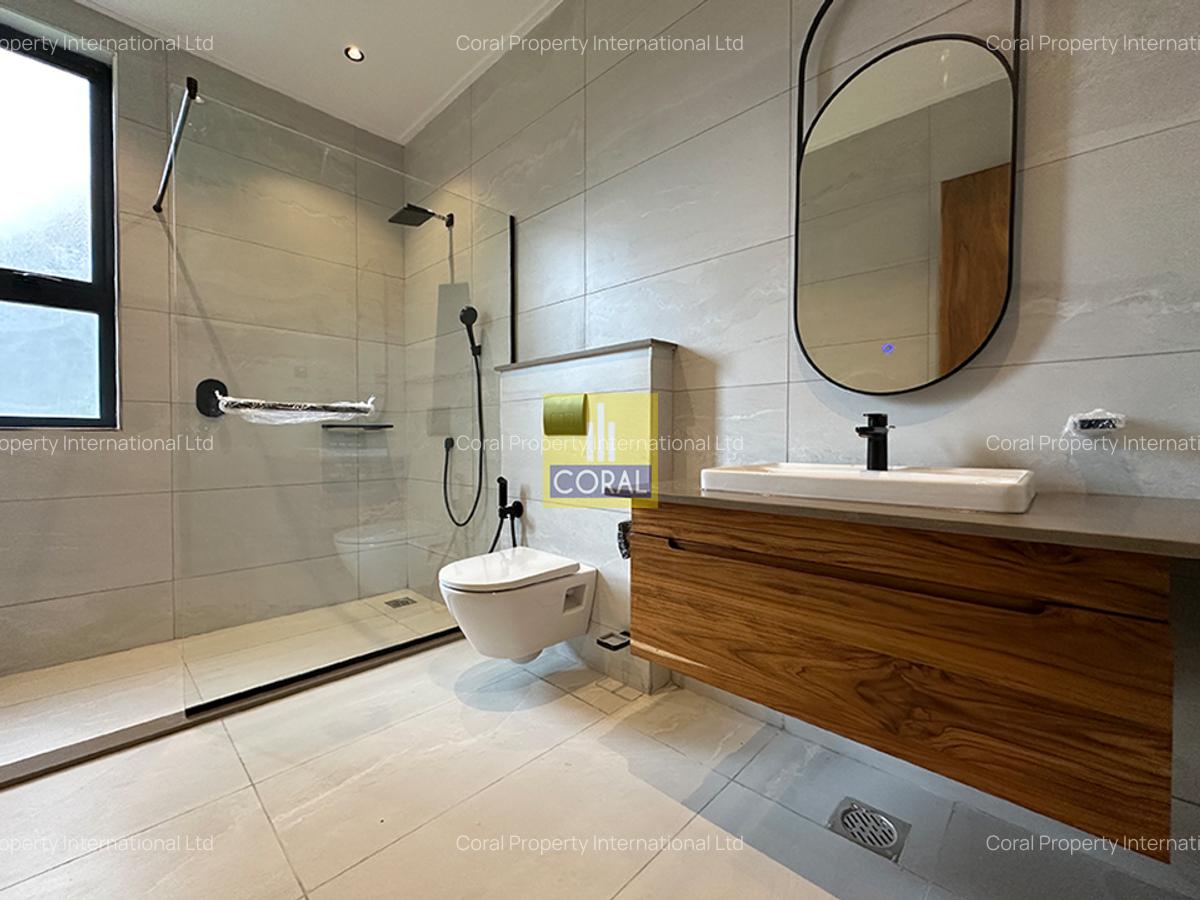 4 Bed Apartment in Loresho - 11