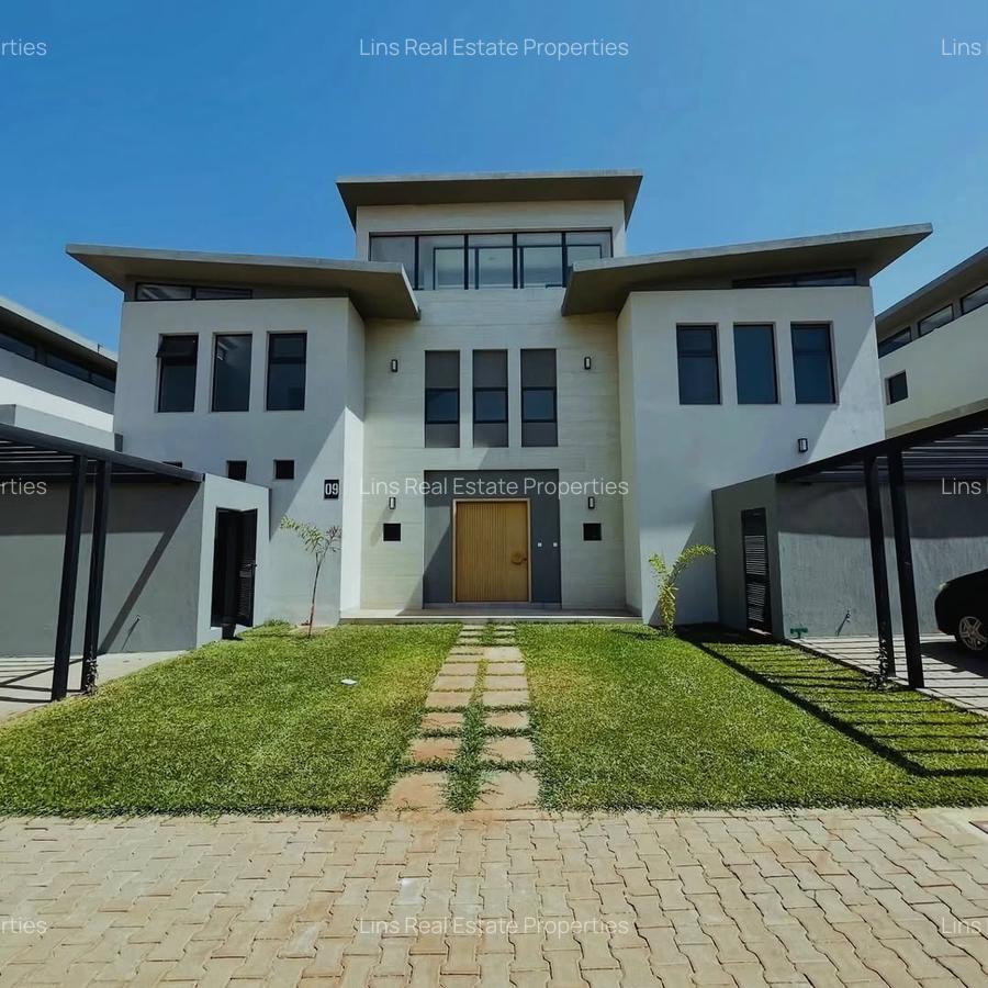 5 Bed Townhouse with En Suite in Runda - 15