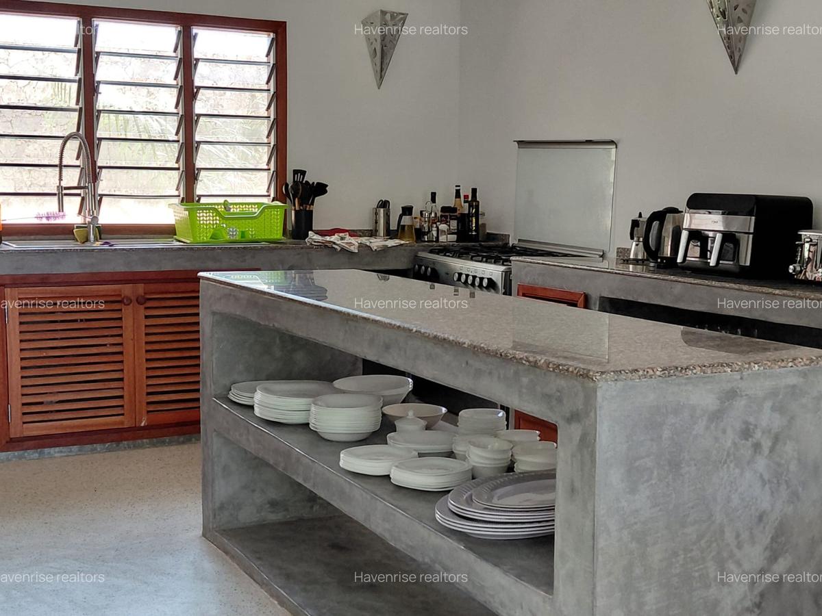 4 Bed House at Watamu - 13