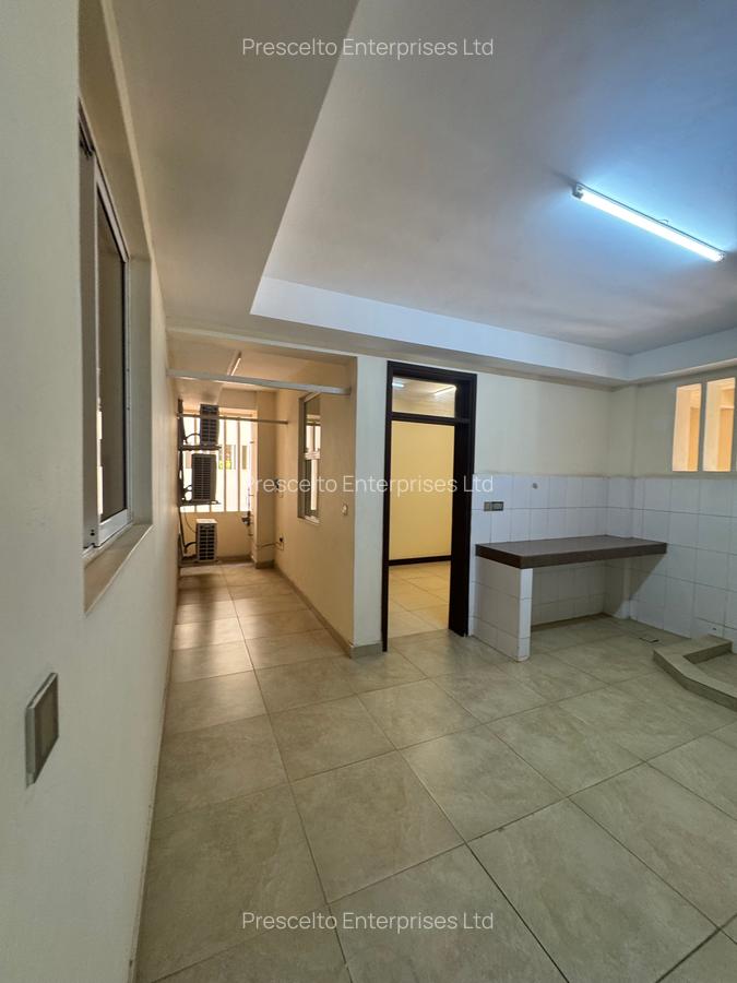 2 Bed Apartment with En Suite at Off Links Road - 9
