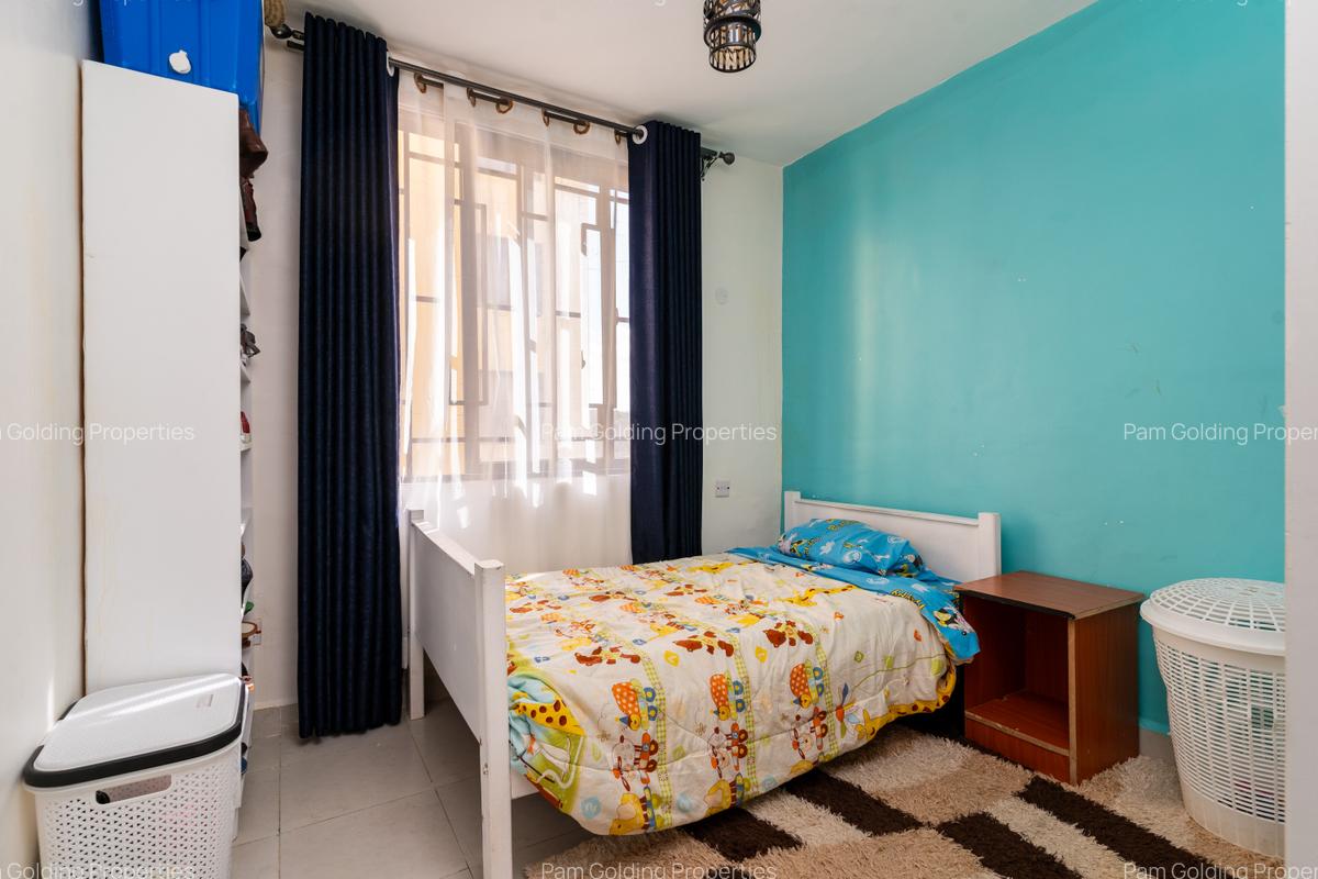Serviced 3 Bed Apartment with En Suite at Namanga Road - 11