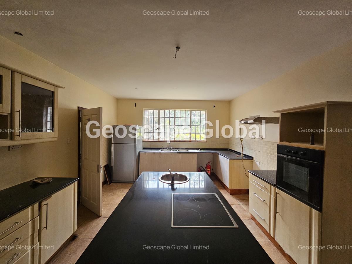 4 Bed House with En Suite in Karen - 10