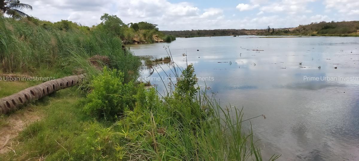 300 ac Land at Matolani - Sabaki River - 16