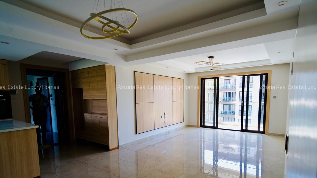 3 Bed Apartment with En Suite at 2026-384 - 3