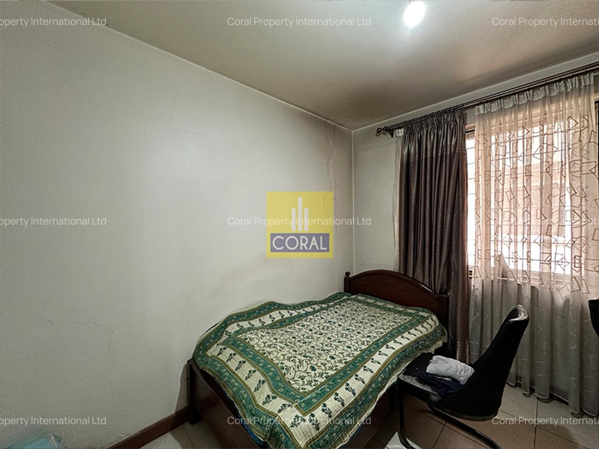 4 Bed Apartment in Parklands - 9