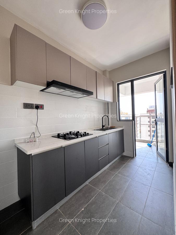 Serviced 2 Bed Apartment with En Suite in Lavington - 8