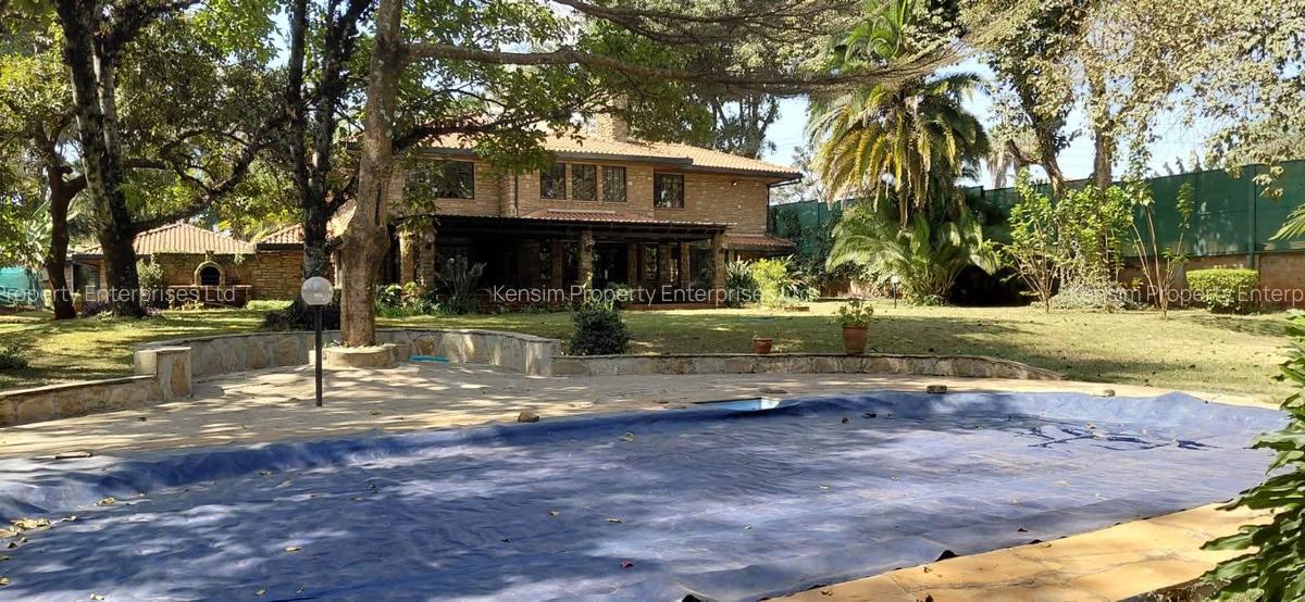 5 Bed Townhouse with En Suite in Runda - 3