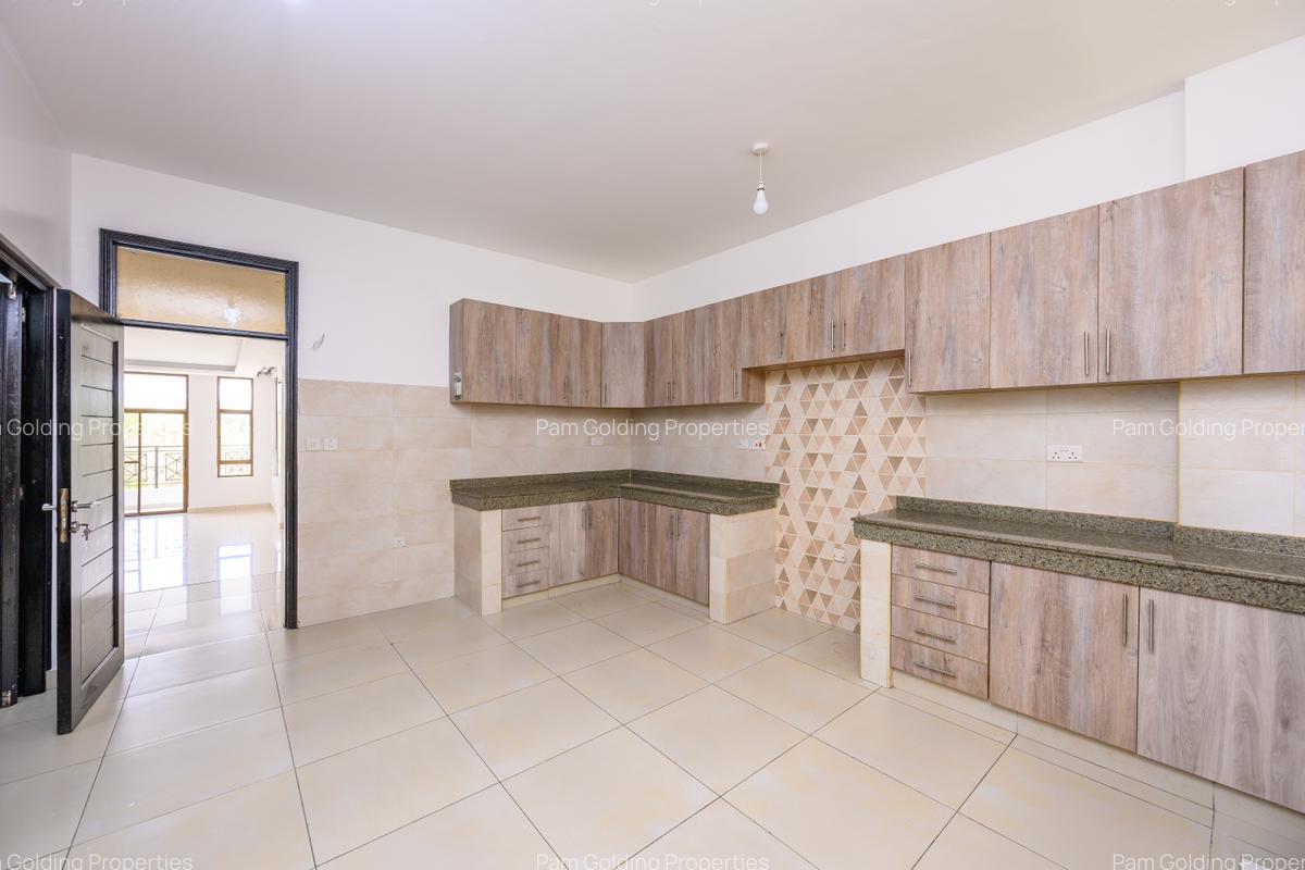 Serviced 3 Bed Apartment with En Suite at Mt Kenya Road - 17