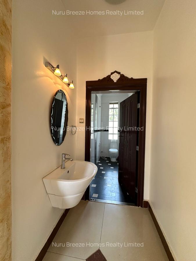 5 Bed House with En Suite in Nyari - 12