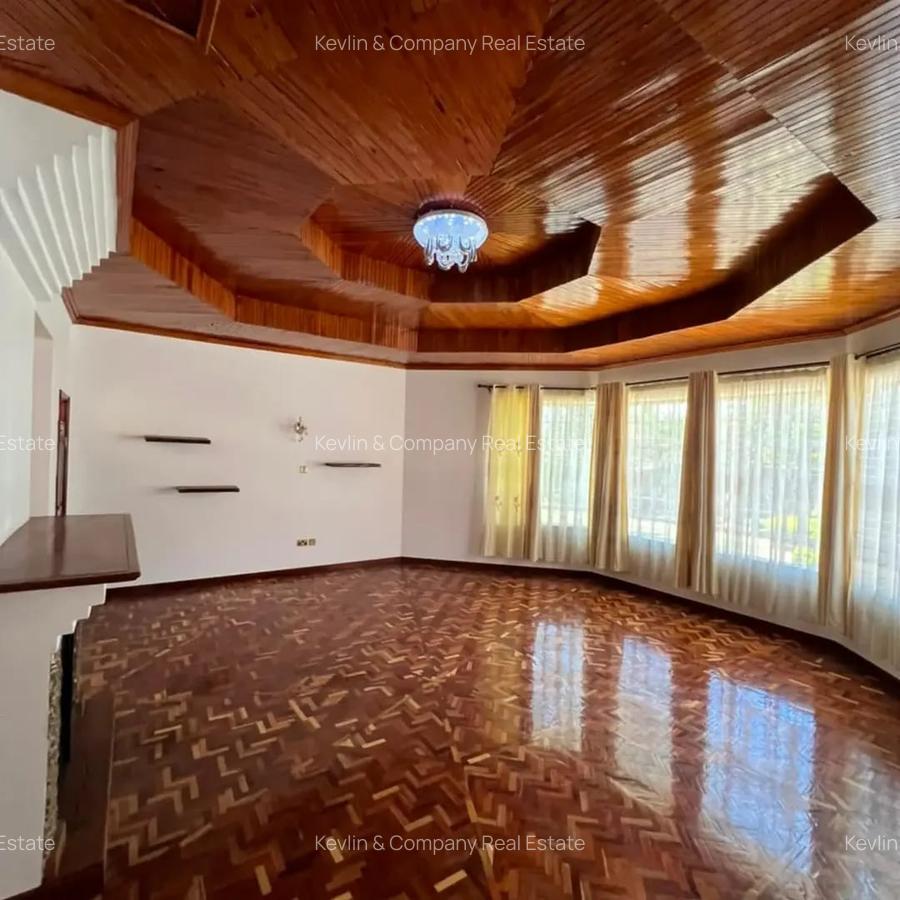 5 Bed Villa with En Suite in Runda - 5