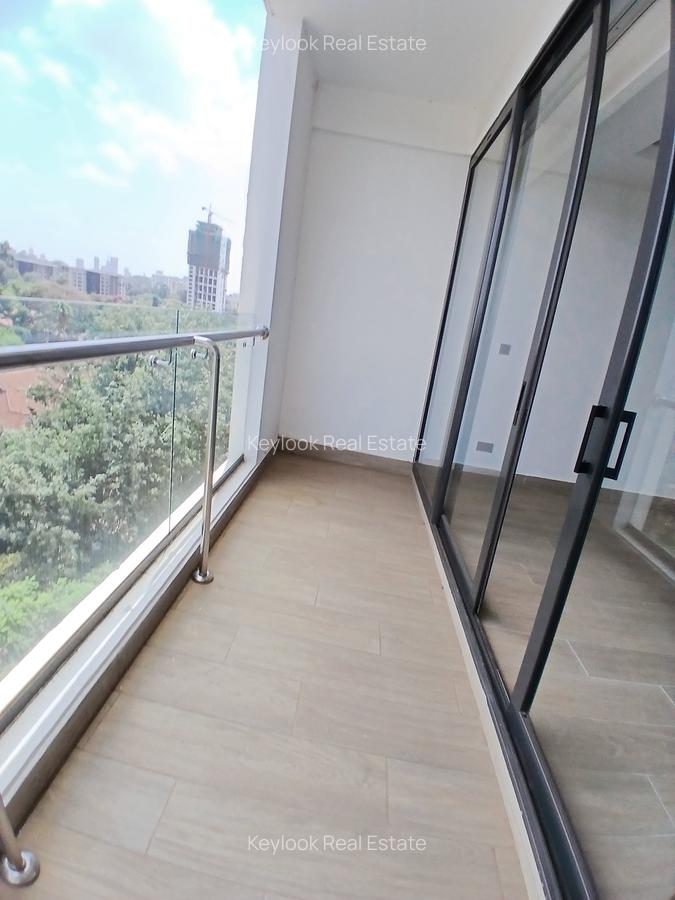 3 Bed Apartment with En Suite at Riverside Drive - 14