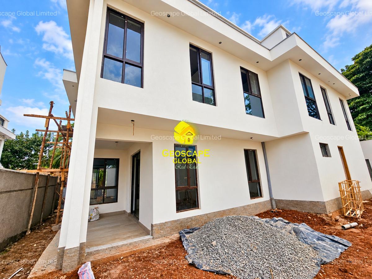 5 Bed House with En Suite in Kyuna - 4