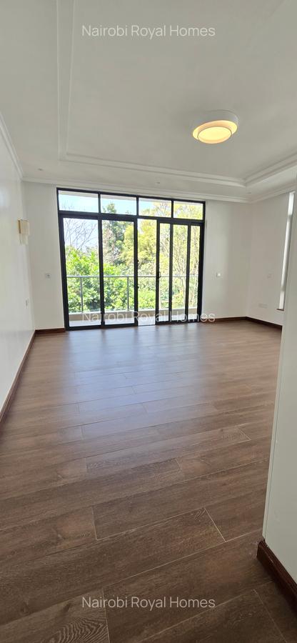 4 Bed Townhouse with En Suite at Lavington Green - 14