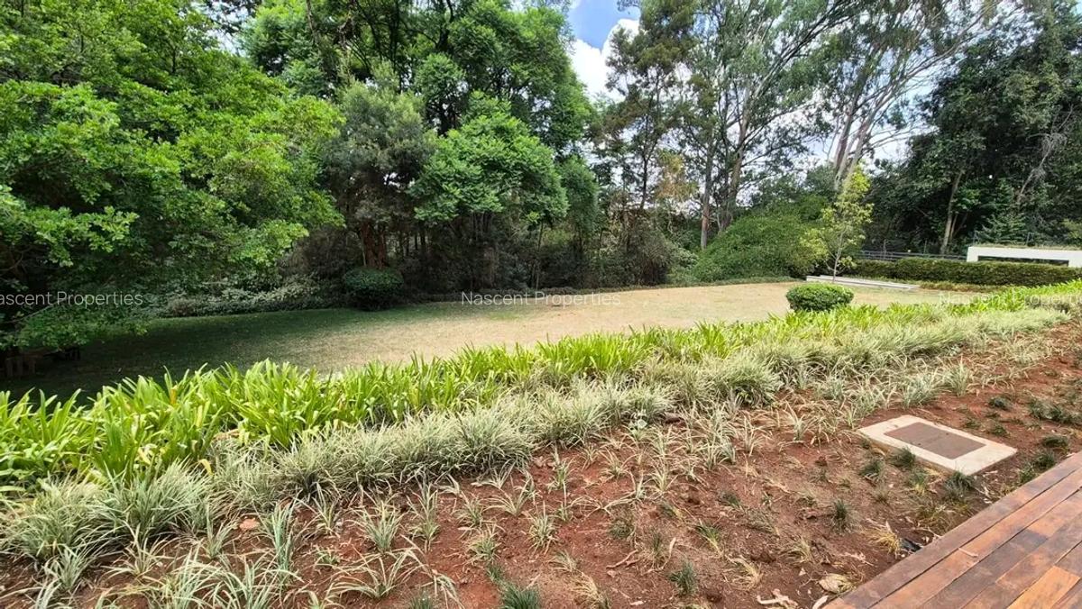 6 Bed House with En Suite in Loresho - 12
