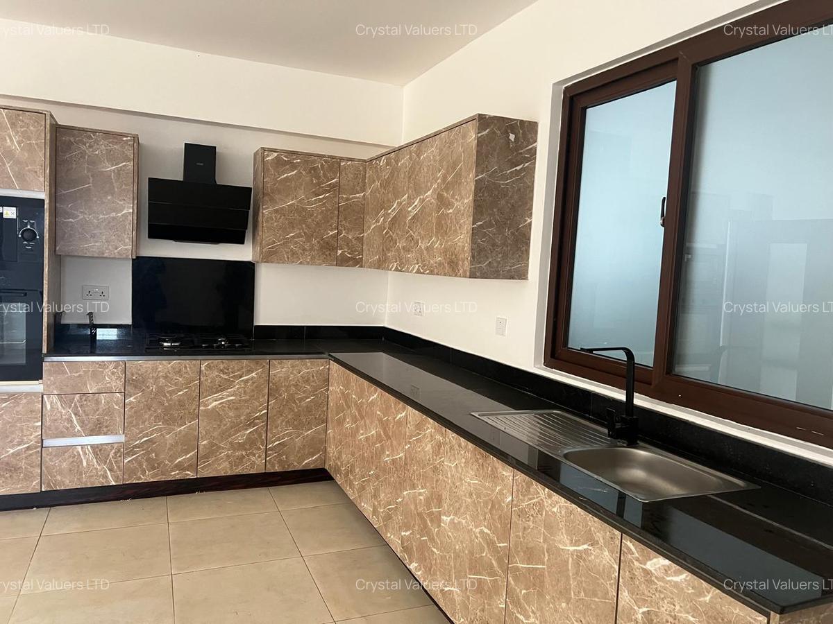 2 Bed Apartment with En Suite in Rhapta Road - 4