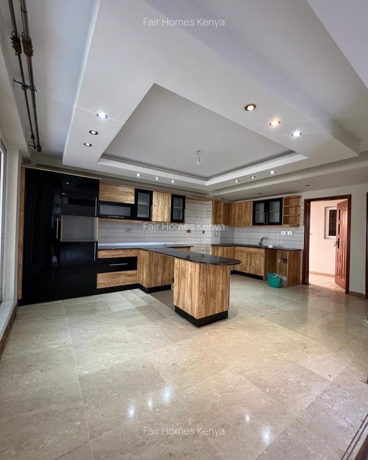5 Bed Townhouse with En Suite at Convent Drive - 12