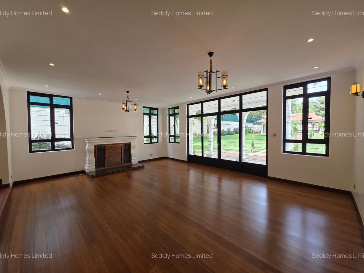 6 Bed House with En Suite in Runda - 6