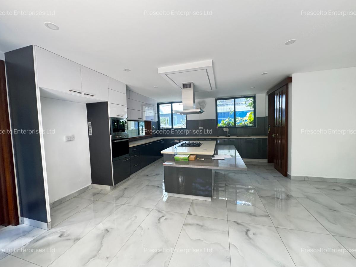 4 Bed Townhouse with En Suite at Nyali - 6