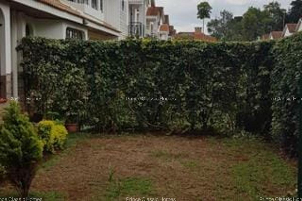 5 Bed Villa with En Suite in Lavington - 7