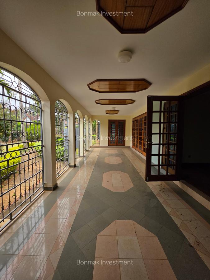5 Bed House with En Suite at Old Runda. - 16