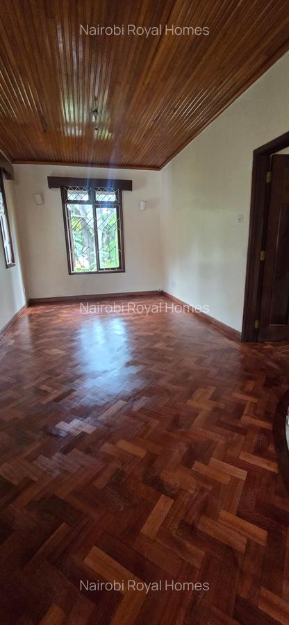 4 Bed Townhouse with En Suite at Lavington Green - 20