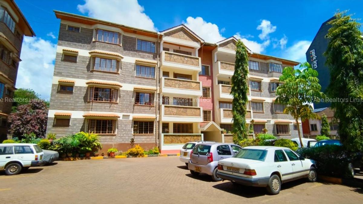 3 Bed Apartment with En Suite at Westlands Avenue - 5
