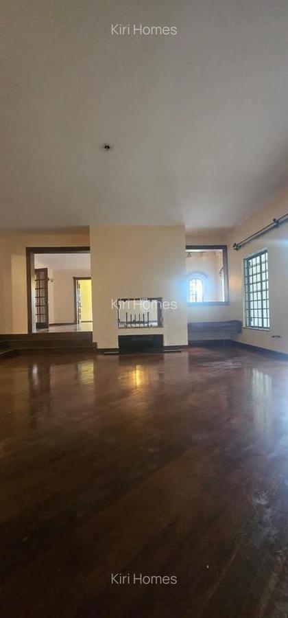 5 Bed Townhouse with En Suite in Kitisuru - 16